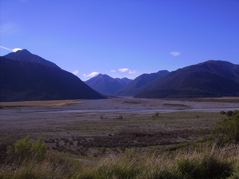PICT2582.JPG - On the way to Arthur's Pass