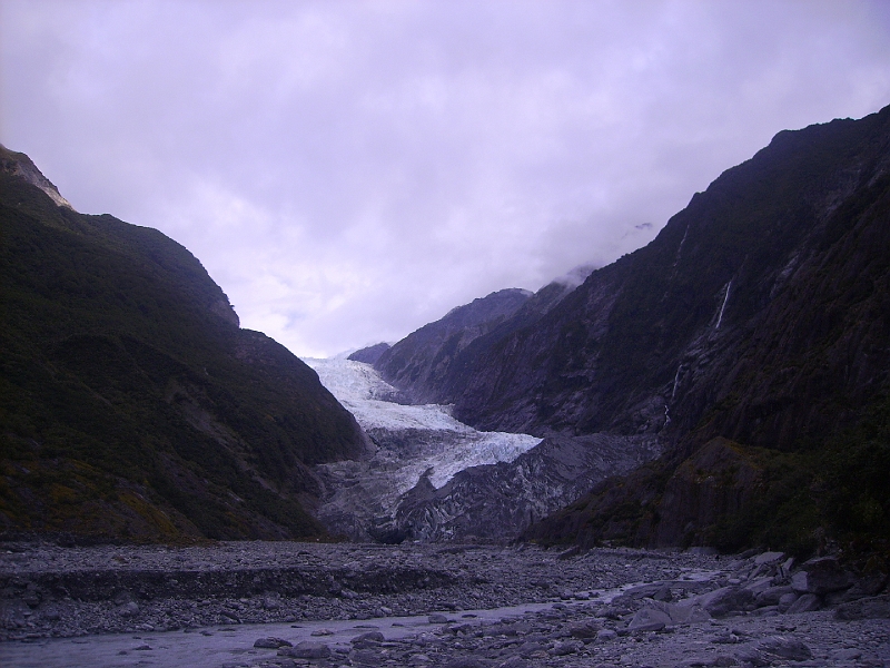 PICT2613.JPG - Walk to the glacier