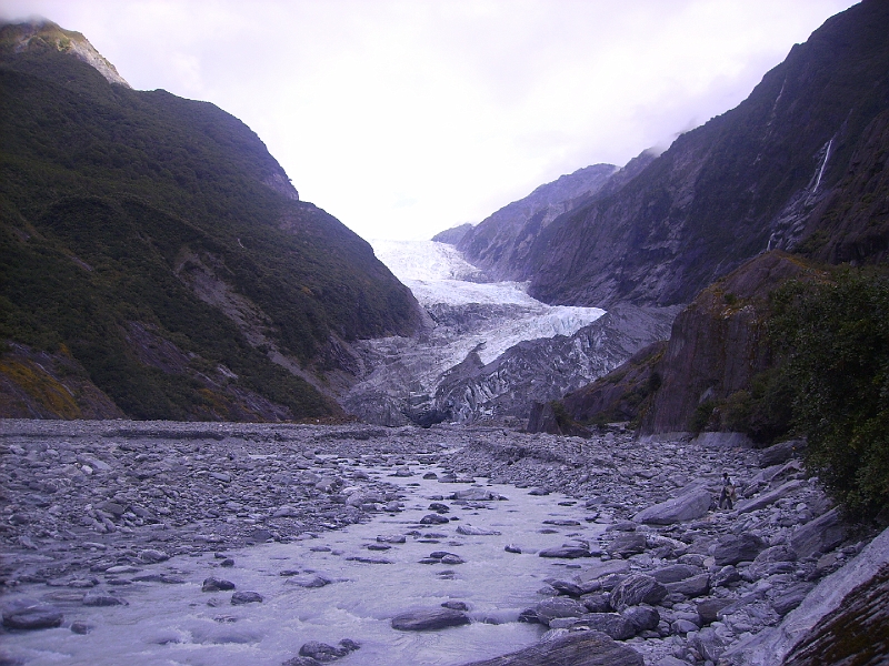 PICT2614.JPG - Walk to the glacier