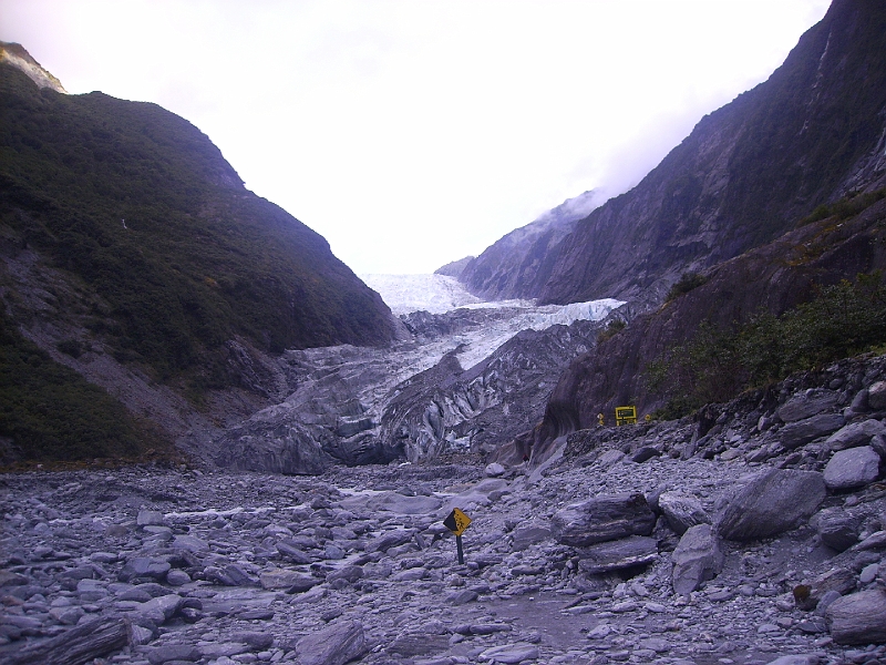 PICT2618.JPG - Walk to the glacier