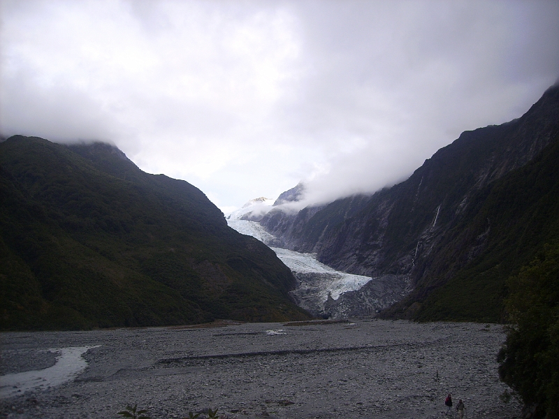 PICT2620.JPG - Walk to the glacier