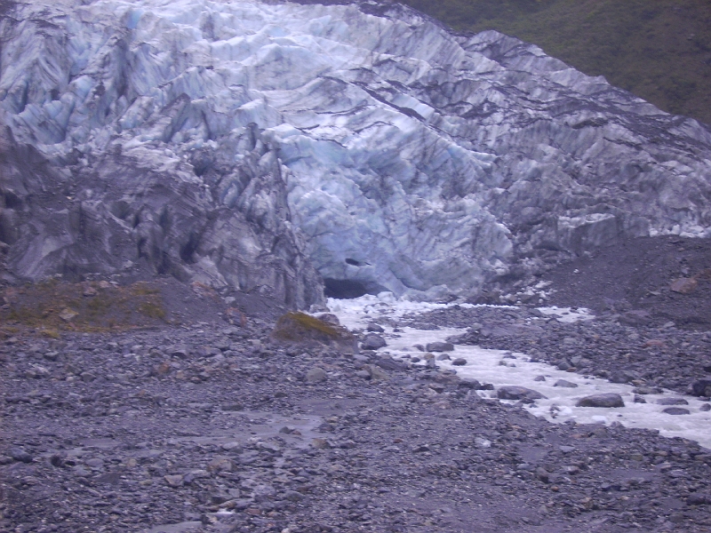 PICT2638.JPG - The walk to Fox Glacier